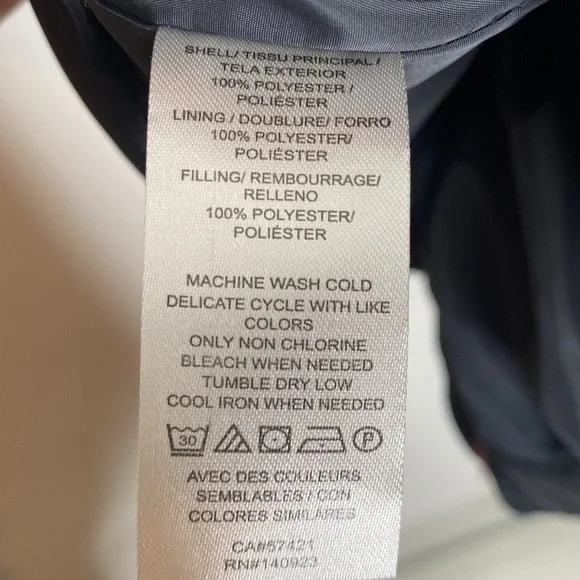 Loft Women's Blue & Pink Floral Print Sleeveless Puffer Vest Casual size Medium - Picture 8 of 9